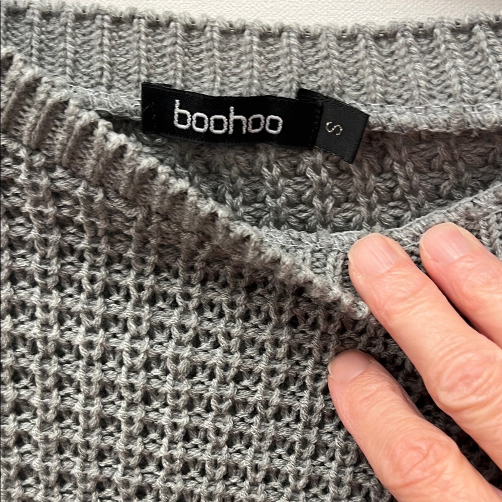 Boohoo Cropped Charcoal Waffle Knit Sweater - Picture 5 of 9